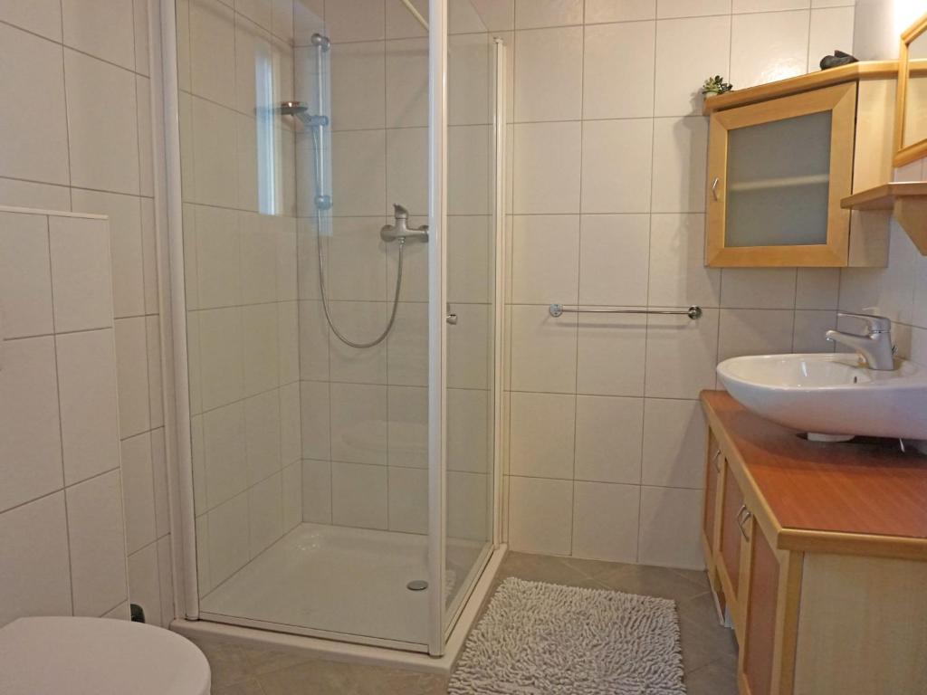 Kúpeľňa v ubytovaní Studio Frischmann-2 by Interhome