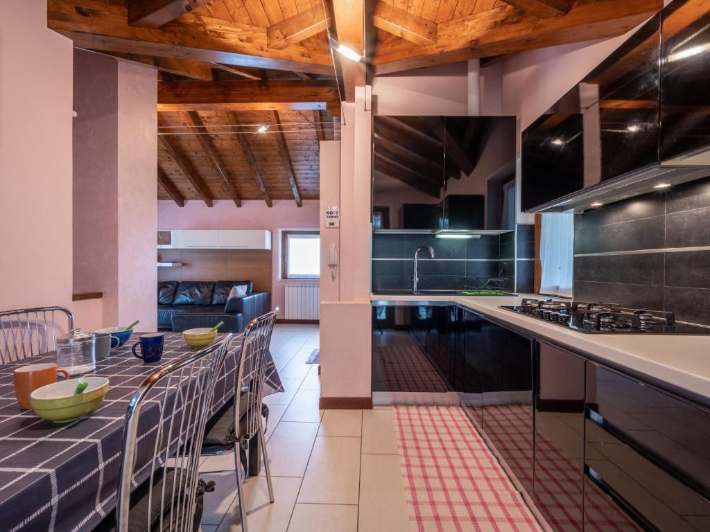 Kuchyň nebo kuchyňský kout v ubytování Holiday Home Iride by Interhome