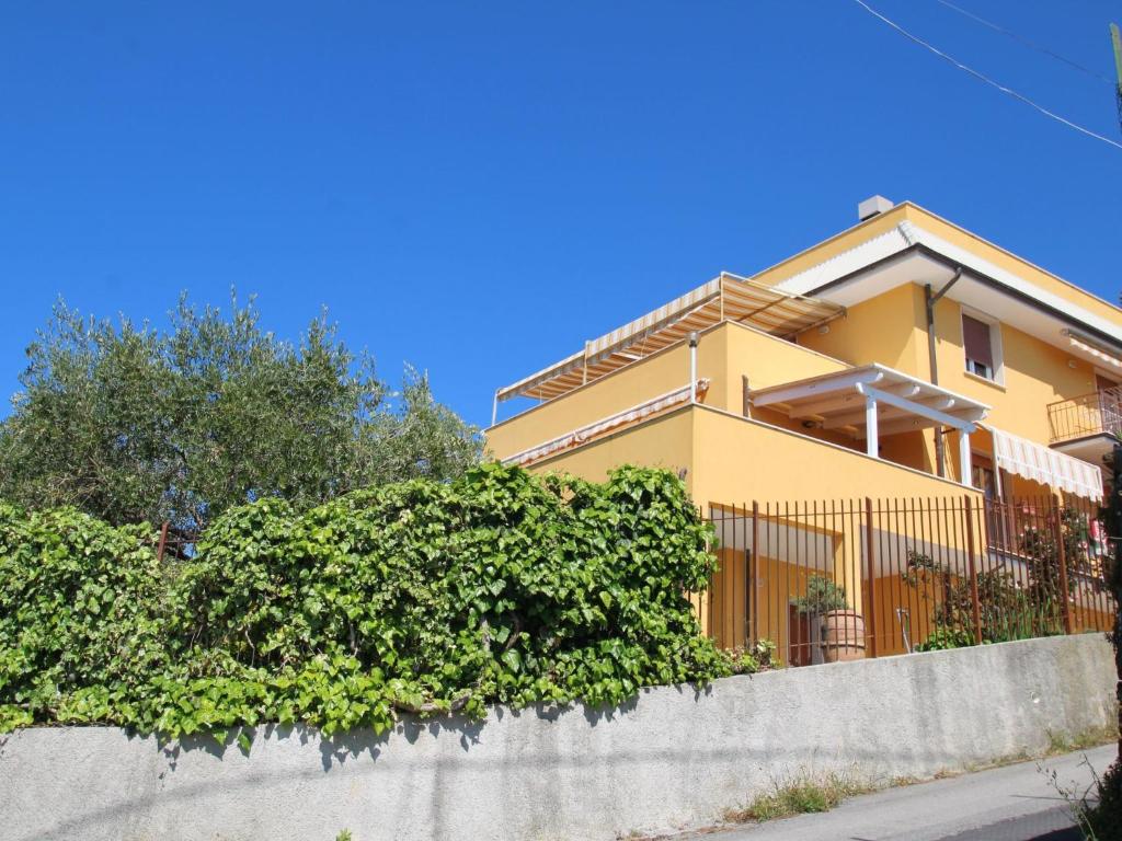Budova, v ktorej sa apartmán nachádza
