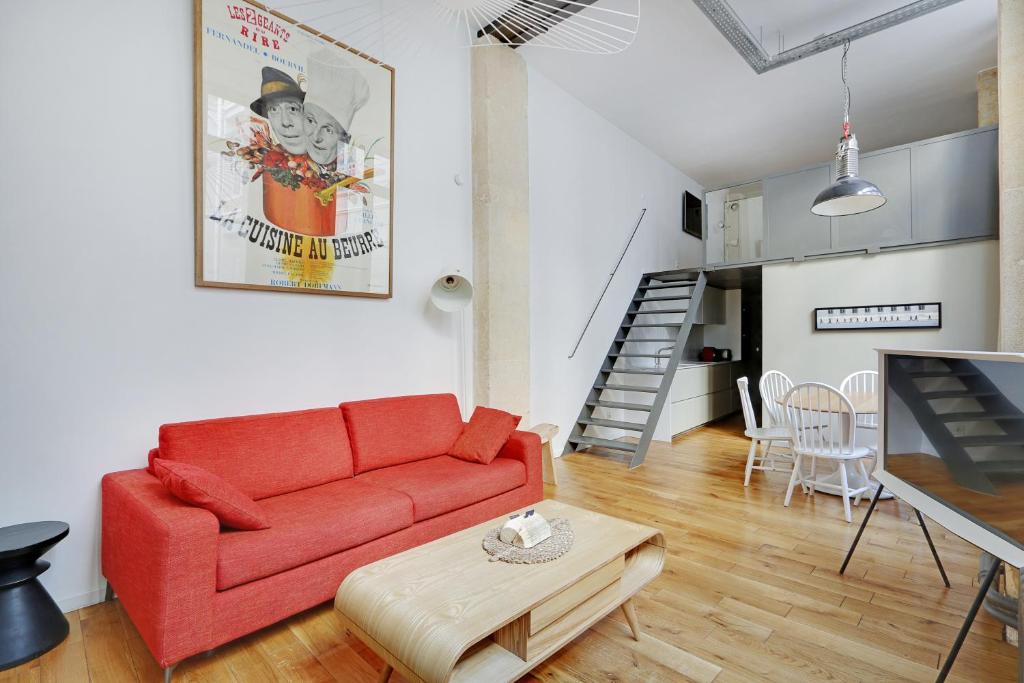 Pick A Flat's Apartment in Upper Marais - Rue d'Hauteville
