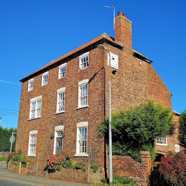Black Swan Guest House in Marton, Lincolnshire, England