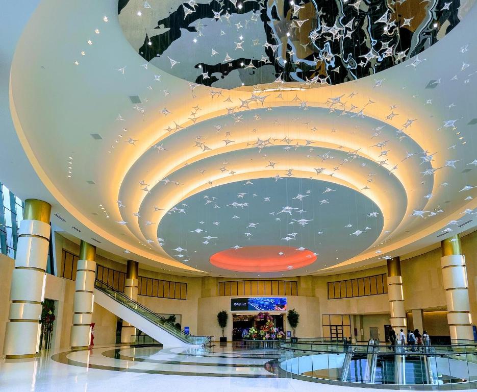 Hyatt Regency JFK Airport at Resorts World New York photo