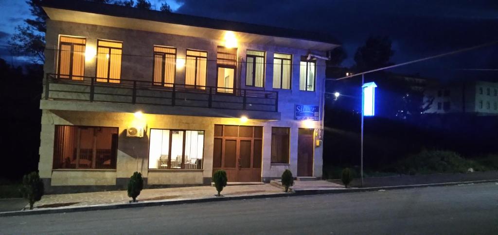 Silver Hotel - отзывы и видео