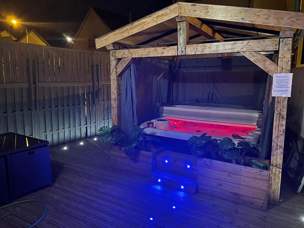 Ảnh trong thư viện ảnh của Maison centre ville Colmar Jacuzzi Jardin et climatisation ở Colmar