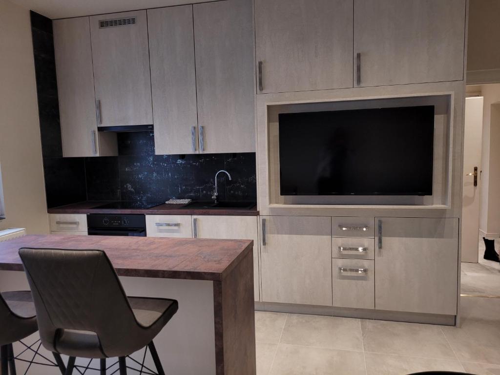 Lara II Apartman - Housity