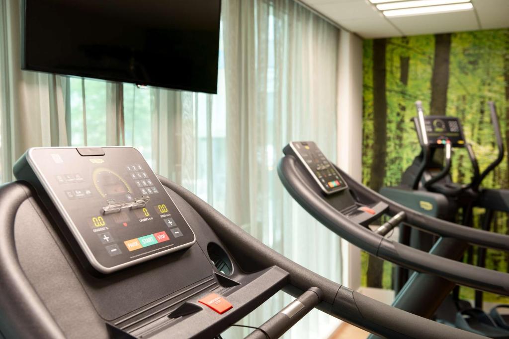 Fitness centrum a/nebo fitness zařízení v ubytování NH Brussels EU Berlaymont