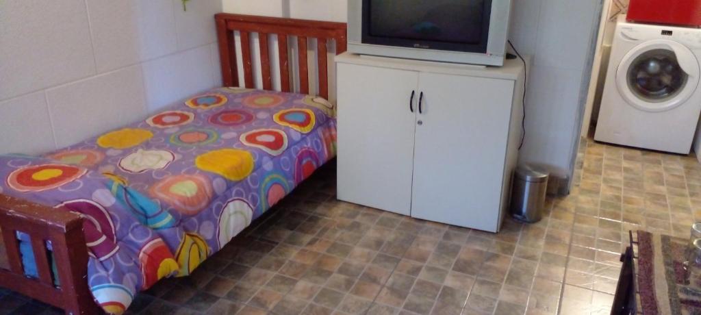 Habitación en casa con pileta en Río Ceballos - Habitación Doble Con Baño Privado