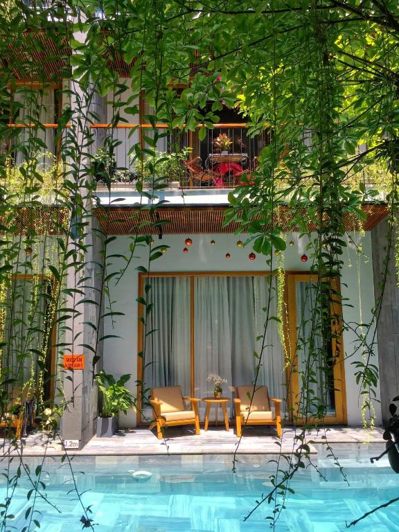 Hồ bơi trong/gần Tam House Villa Hotel