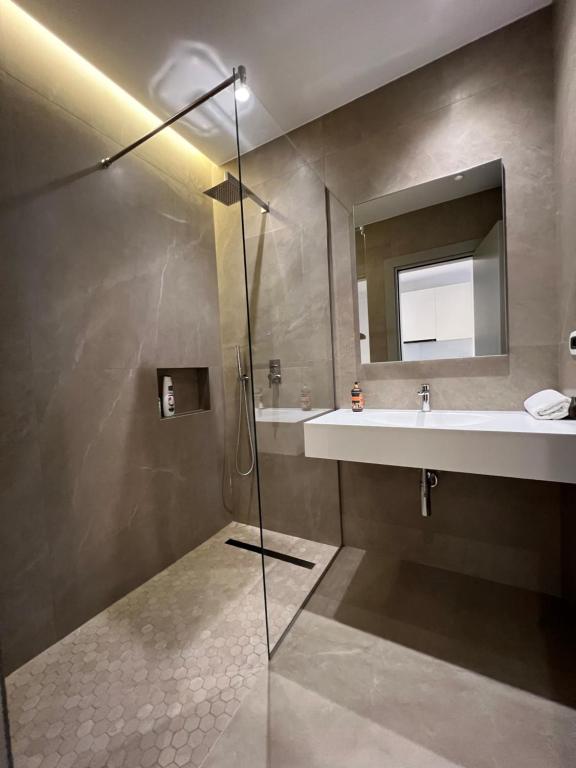 Skanderbeg Square Center Apartments - Imazhi 3