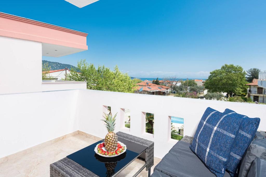 Balkón nebo terasa v ubytování Stratos Deluxe Apartments