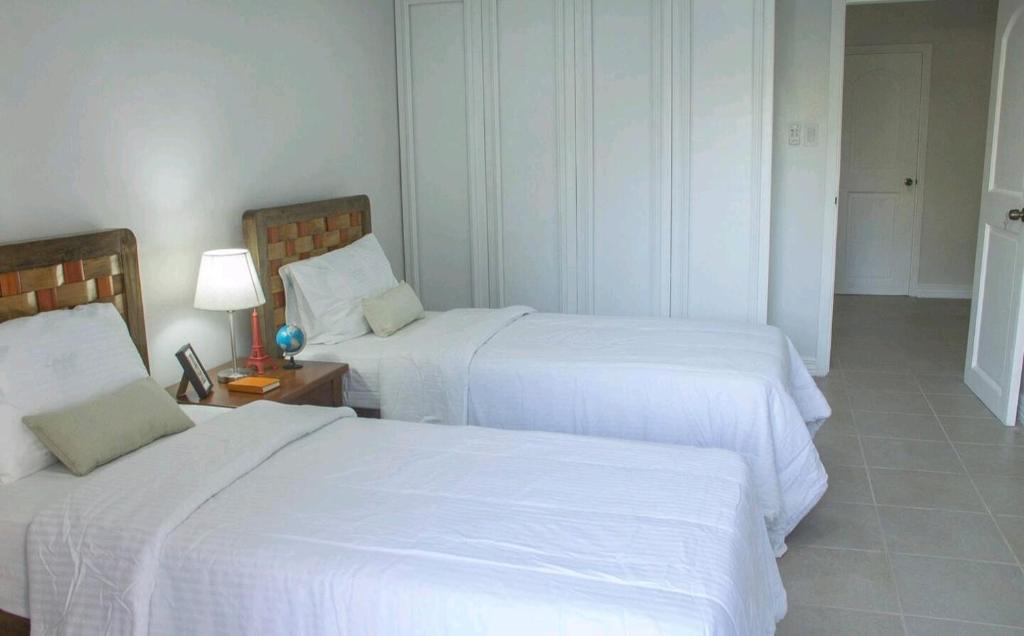 SUBIC Condo Bay Villa - Housity