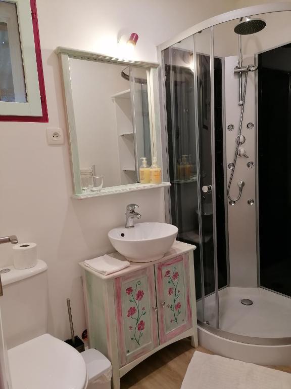 Charmant logis au coeur de Mirepoix - Appartement D'une Chambre