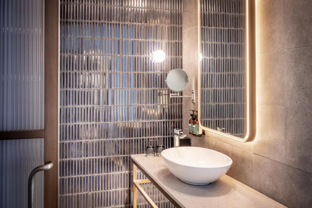 voco Auckland City Centre by IHG photo