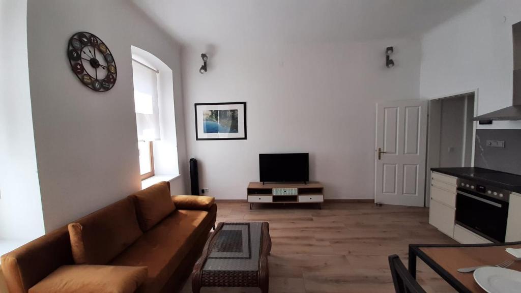 Pia's Gardenview - 3