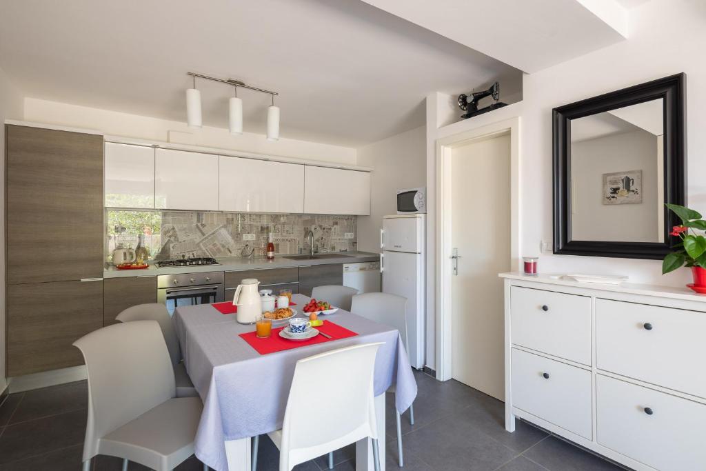 Kuchyň nebo kuchyňský kout v ubytování Seaside Apartment Kamelia
