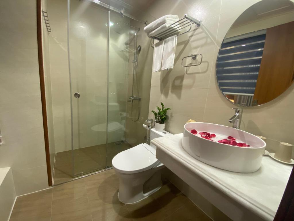 Khách sạn Đỉnh Hương Hạ Long - 豪华王室