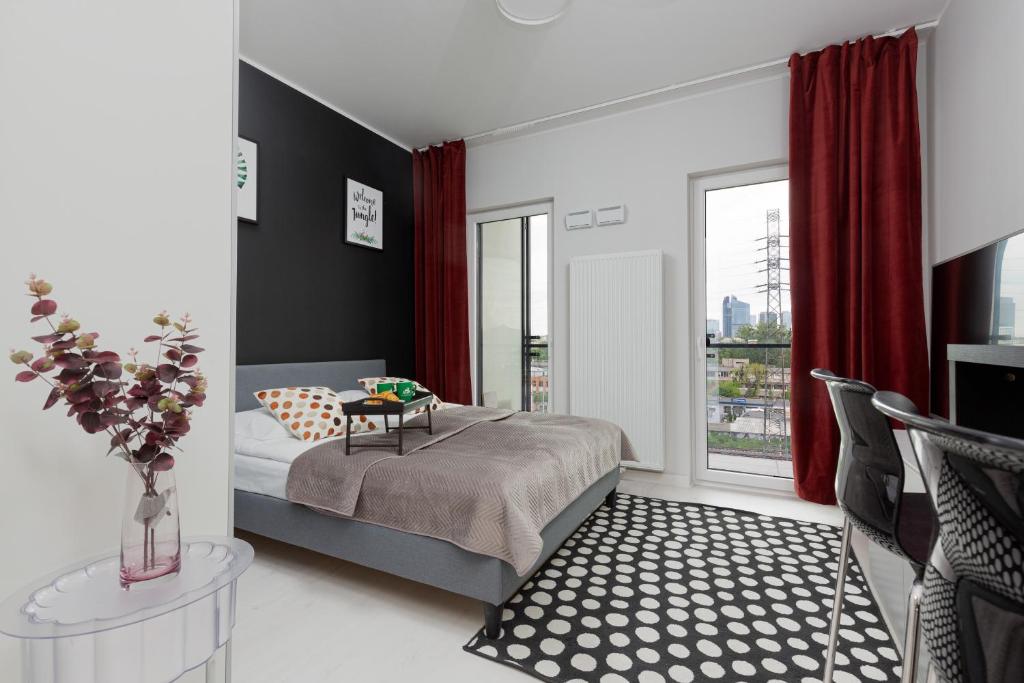 Business Center Apartments Warsaw Wola by Noclegi Renters - Studio
