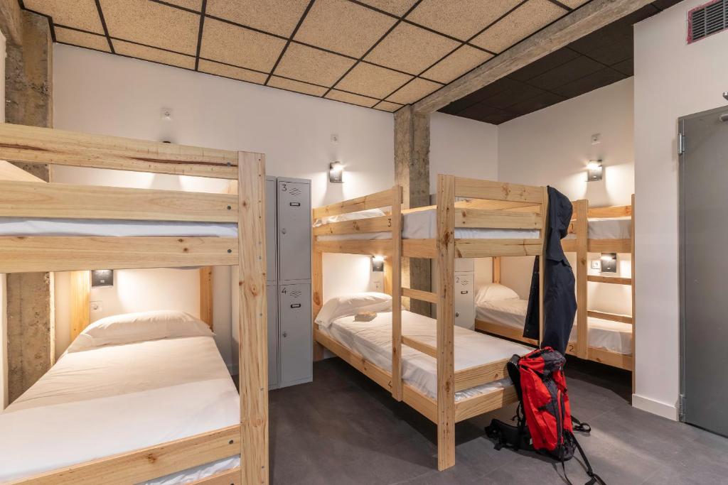 Postel nebo postele na pokoji v ubytování Ekoos Hostel, Bilbao Eko Hostel