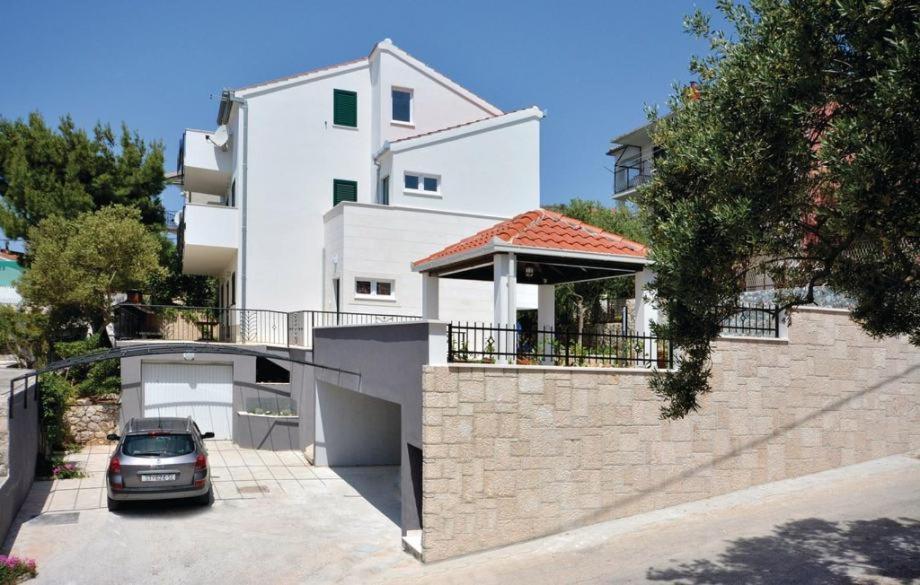 Budova, v ktorej sa apartmán nachádza