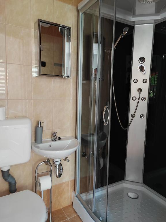 BM Apartman - Appartement Met Uitzicht Op De Tuin