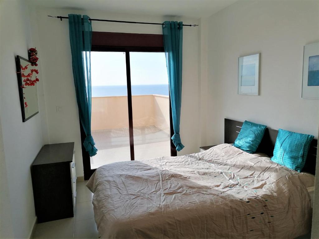 MH28 - 2 Bedroom apartment, stunning sea views, large terraces in Isla Plana, Puerto de Mazarron