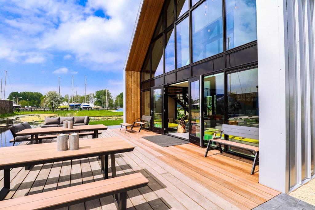 EuroParcs Bad Hulckesteijn - 18 Persoons - LOFT 18