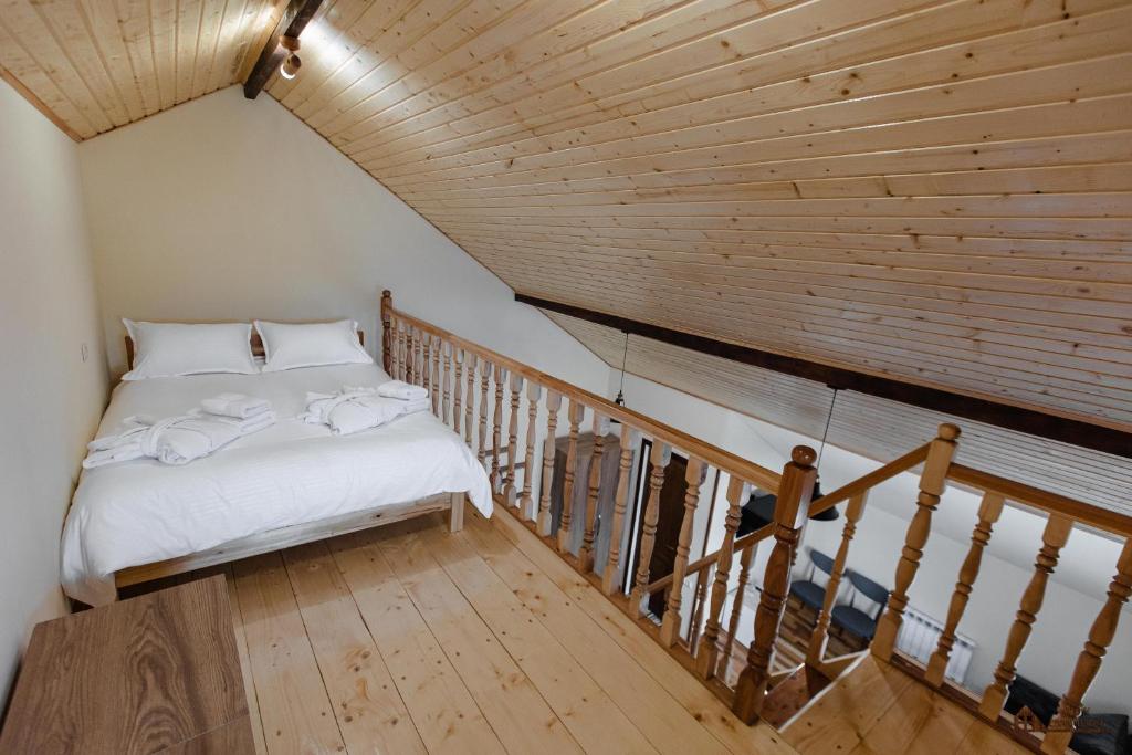 Postel nebo postele na pokoji v ubytování NOY Guest House B&B