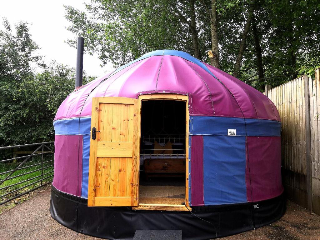 Orchard View Yurt & Hot Tub Somerset - Tent