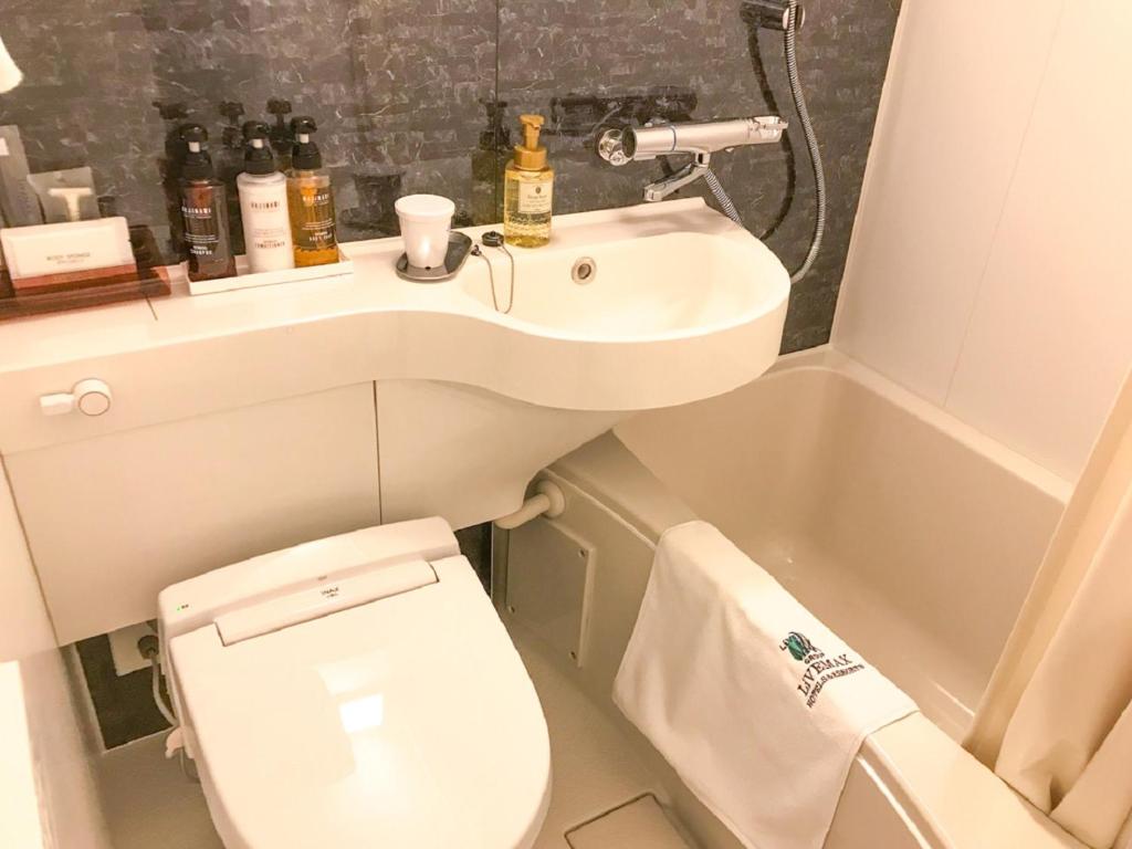 Koupelna v ubytování HOTEL LiVEMAX Takamatsu Eki Mae