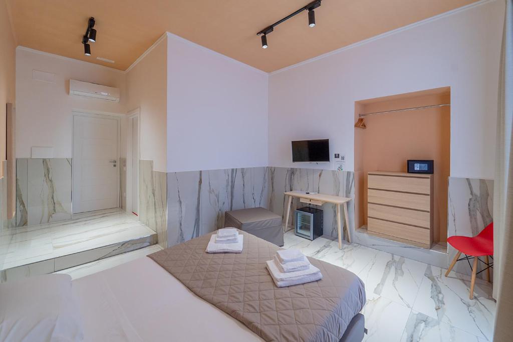 رزرو هتل، پی سی Boutique Medina H. Naples Center، توسط Clapa Group