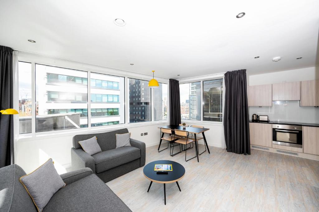 Staycity Aparthotels Manchester Piccadilly - Resim 8