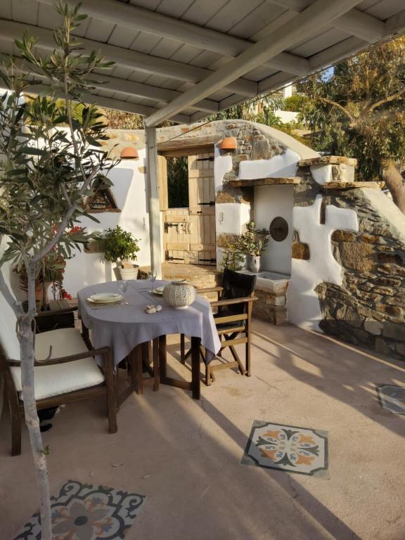 Zahrada ubytování Romantic sunset cycladic house in Sotires