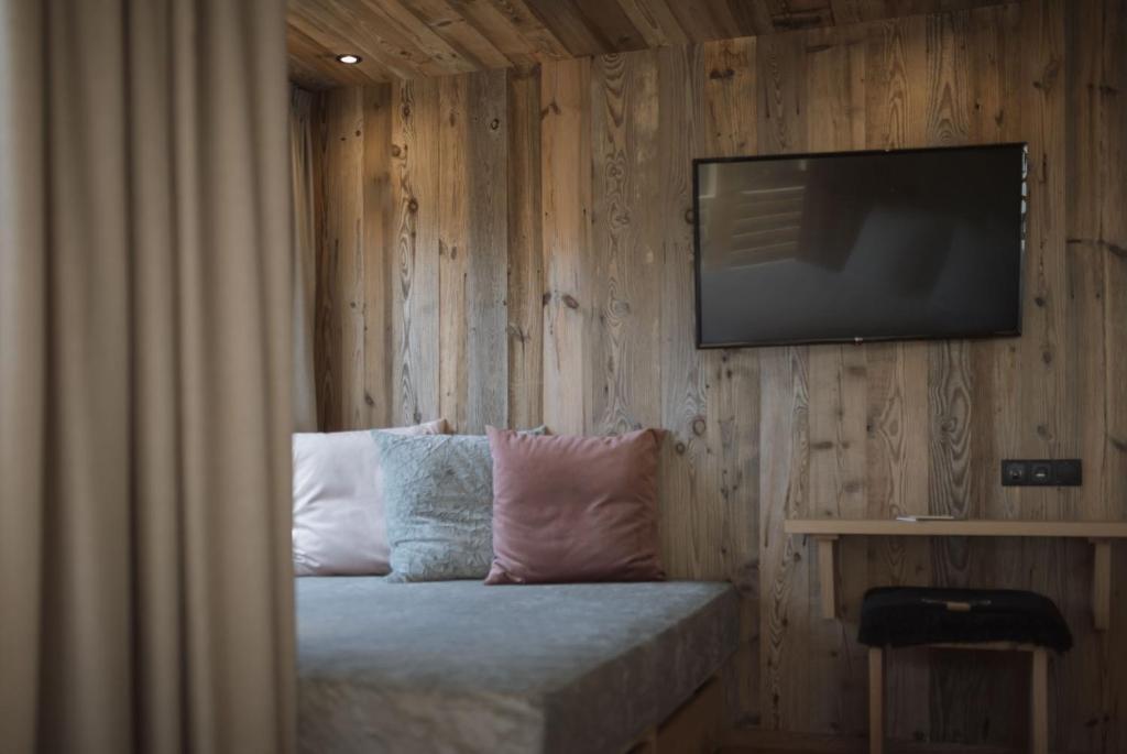 TV a/nebo společenská místnost v ubytování Hotel Andermax
