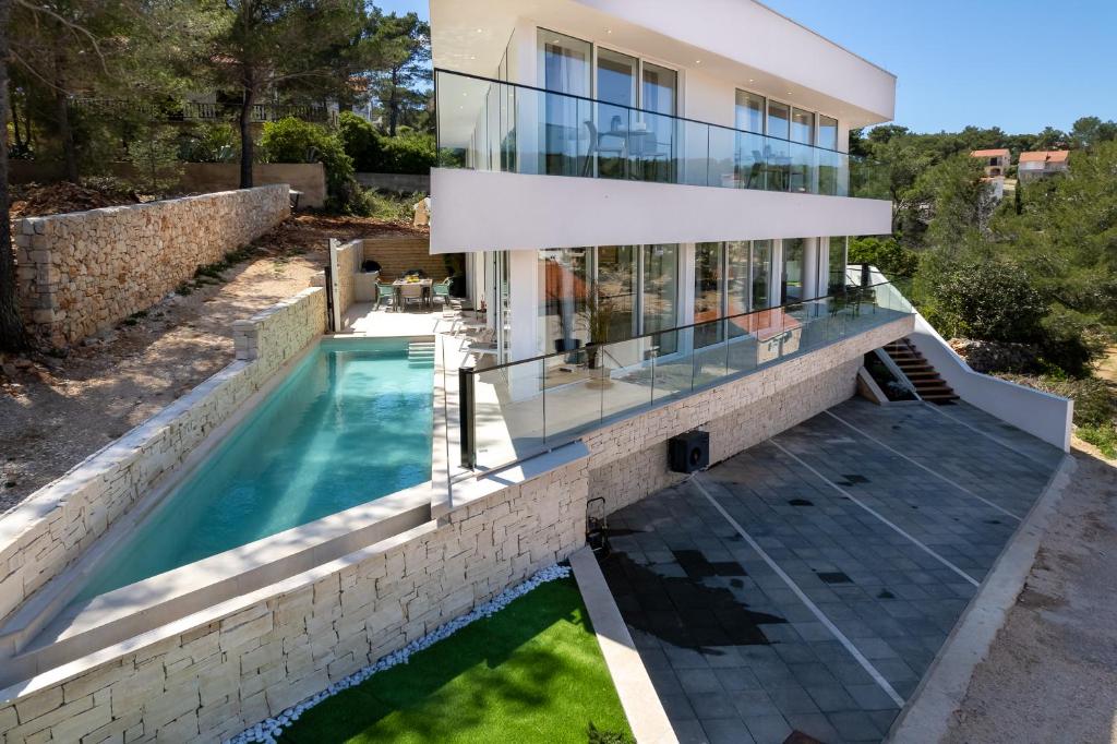 Bazén v ubytovaní Villa Estate Da Noi alebo v jeho blízkosti