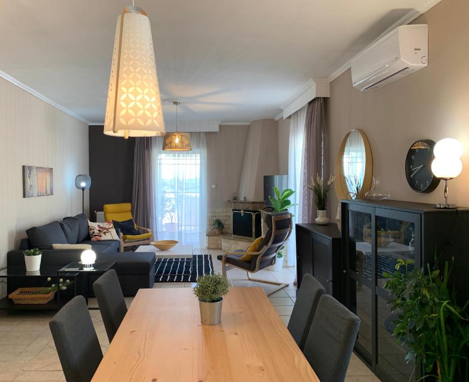 Agustin Apartment in Thessaloniki-penthouse-free parking