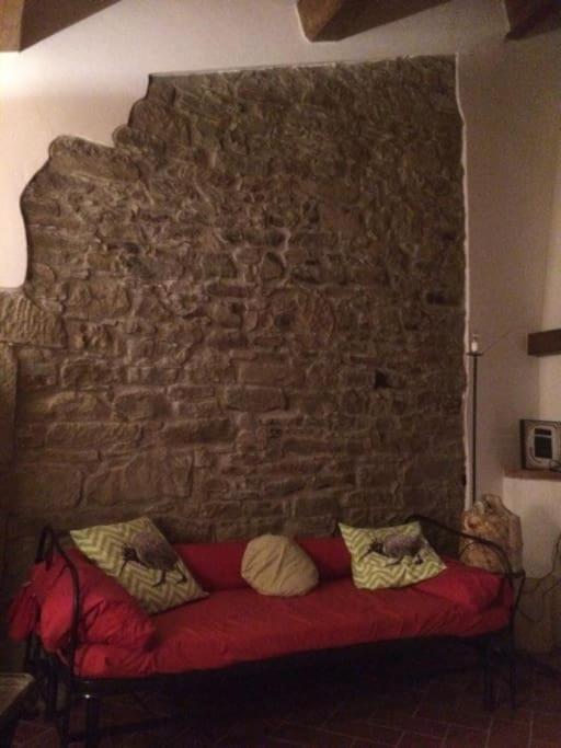 Posedenie v ubytovaní Antica casa colonica in pietra in Toscana