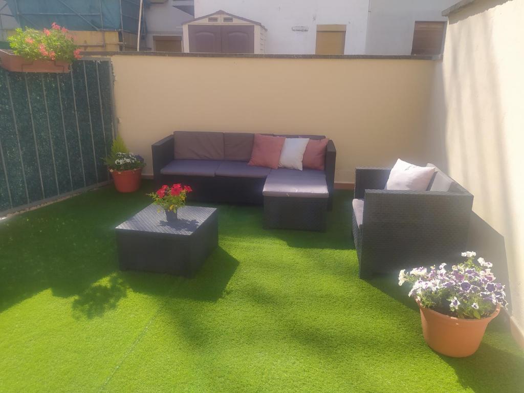 Jaca centro, 3 hab, terraza, WIFI y garaje, Jaca – Updated na ...