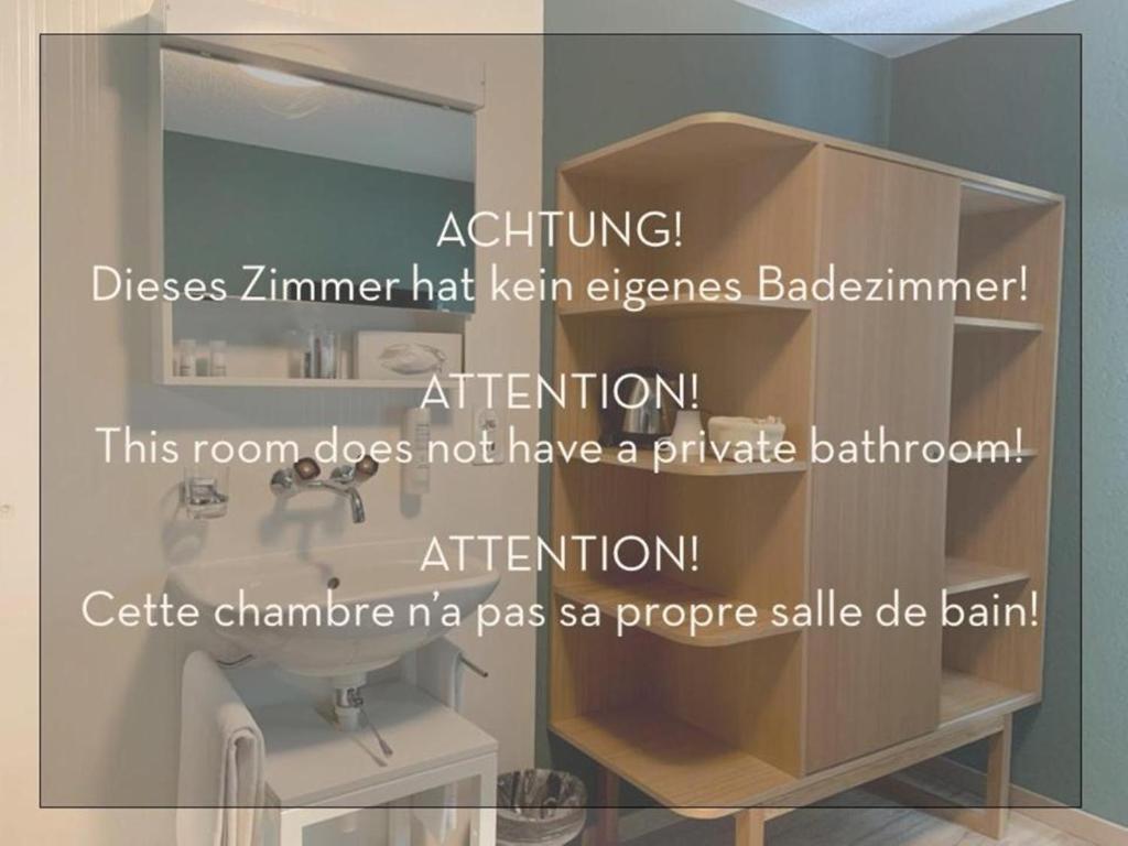 Fotografie z fotogalerie ubytování 5th Floor Basic Rooms - shared bathrooms v destinaci Interlaken