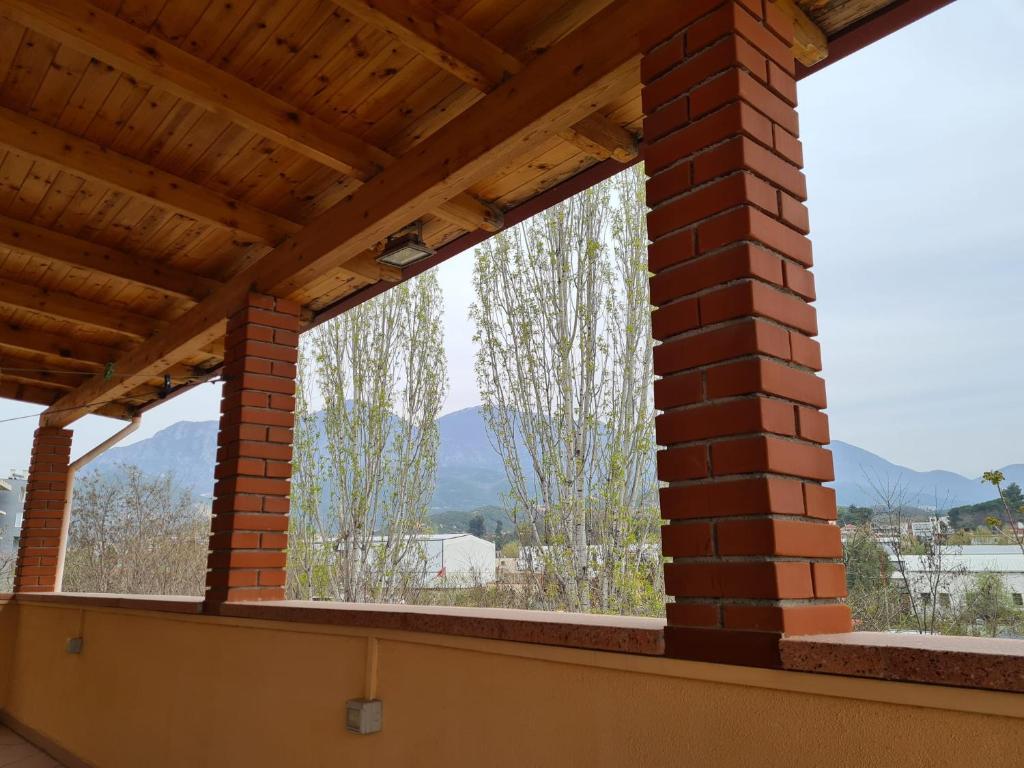 Bar Kafe Pjetri Guest House - Image 11