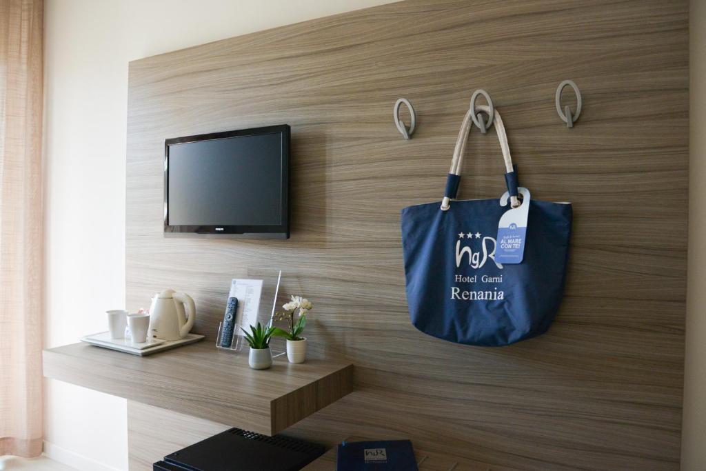 Příslušenství pro přípravu čaje a kávy v ubytování Hotel Renania