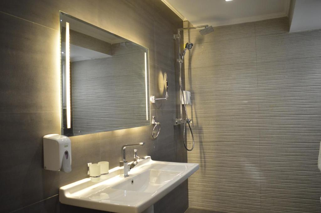 Nile Villa Hotel - 