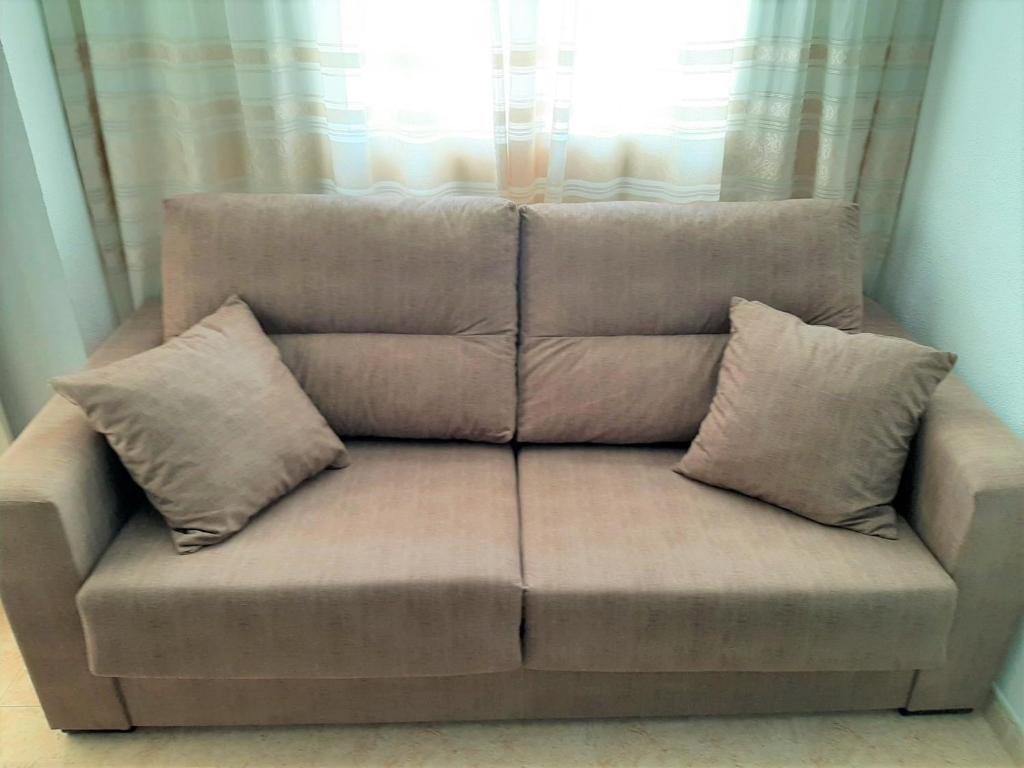 Galeriebild der Unterkunft apartamento soleado, 1 dormitorio con balcón, piscina y garage in Torrevieja