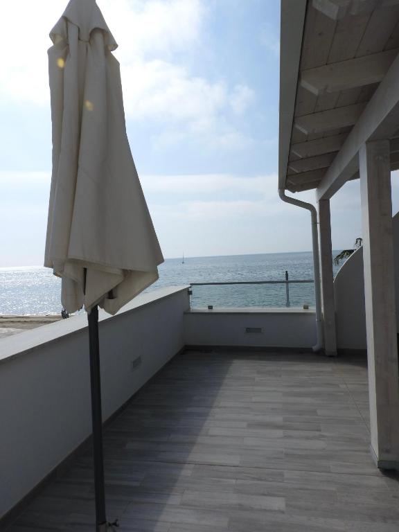 Appartamenti Lungomare Circeo - Apartment With Terrace
