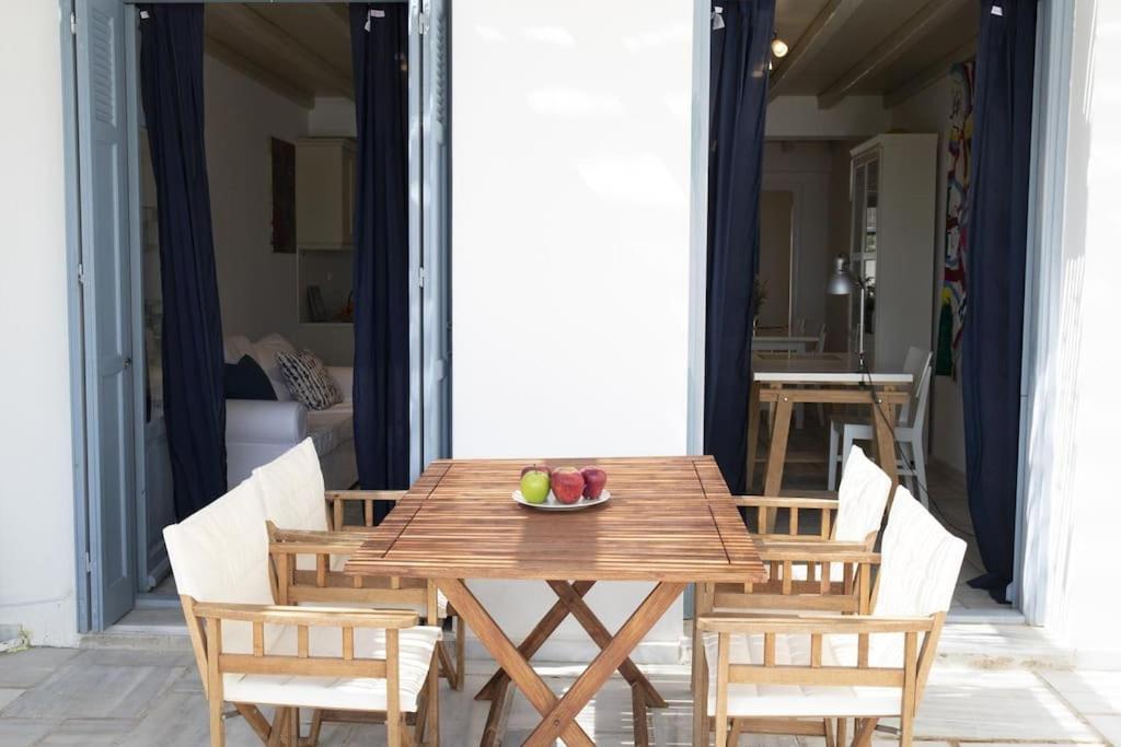 Φωτογραφία από το άλμπουμ του Beachfront 2br apartment - Free parking στη Σέριφο Χώρα