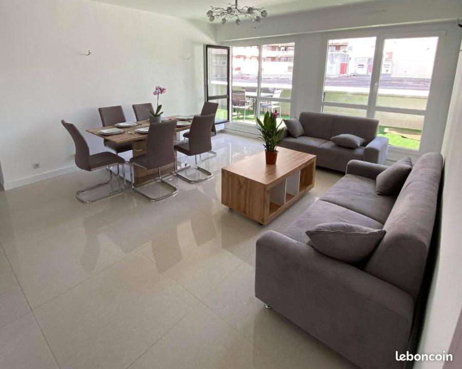 Photo de la galerie de l'établissement Appartement centre ville avec terrasse, à Nancy