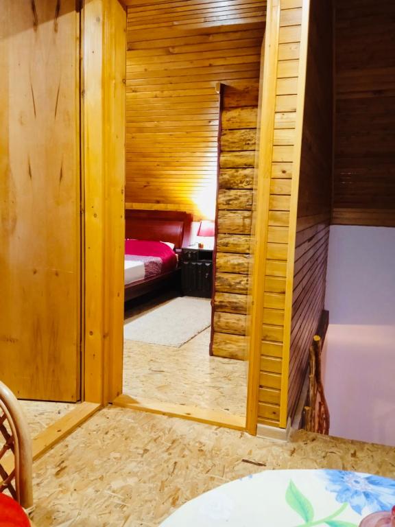 Postel nebo postele na pokoji v ubytování Household Nikolic - Andrijevica, Montenegro