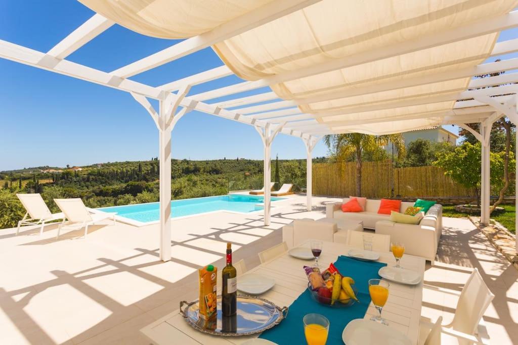 Fotografia z galérie ubytovania Koroni - Villa Merkouri - Entire Villa with Panoramic view v destinácii Koroni
