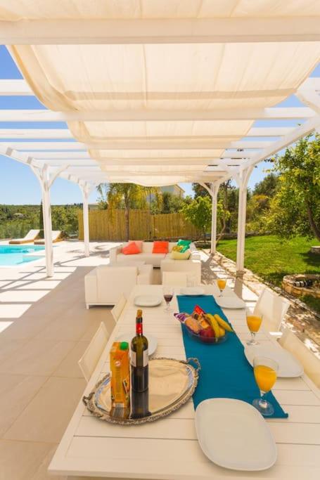 Fotografia z galérie ubytovania Koroni - Villa Merkouri - Entire Villa with Panoramic view v destinácii Koroni