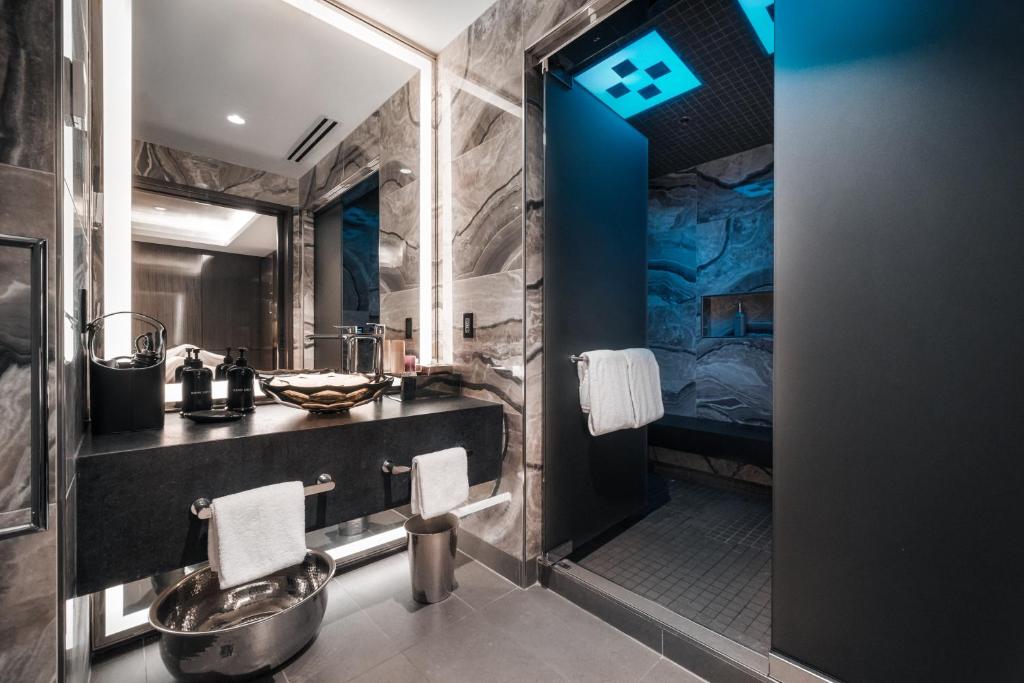 Paradox Vancouver - Resim 45