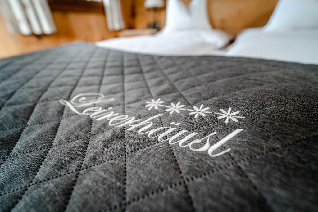Postel nebo postele na pokoji v ubytování Gästehaus Leirerhäusl